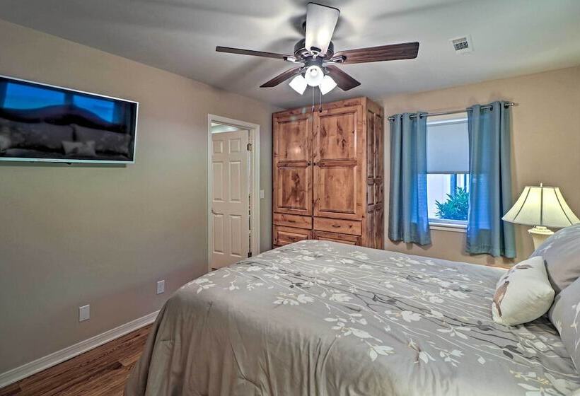 Riverside Hide A Way  W/ Patio, Bbq, Fishing Pier