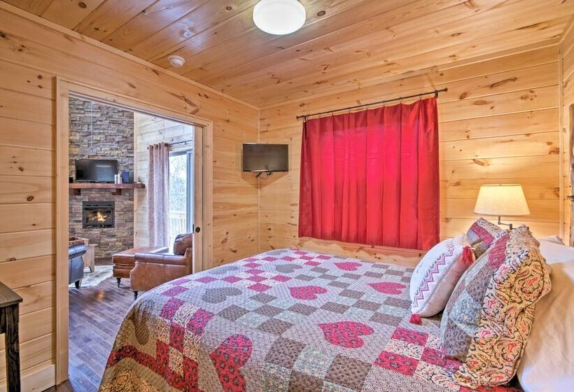 Scenic Cabin W/ Hot Tub   6 Mi To Polar Express!