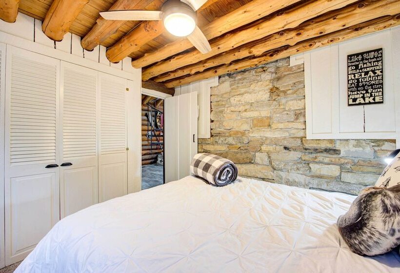 Secluded Beaver Lake Cabin W/ Private Dock!