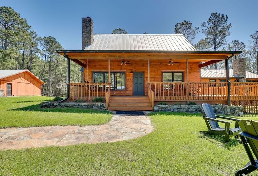 Spacious Alabama Retreat   Deck, Grill & Fire Pit!