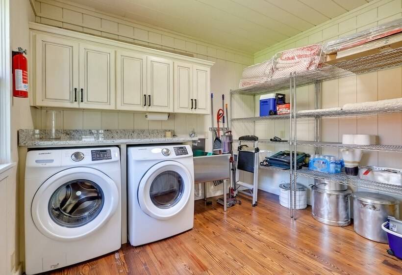 Spacious Alabama Retreat   Deck, Grill & Fire Pit!