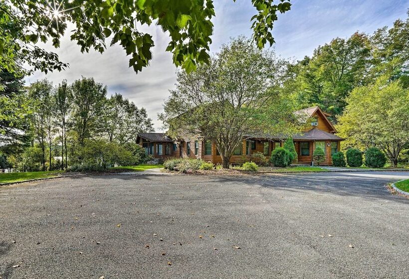 Stunning Vermont Cabin W/ Private Lake Access