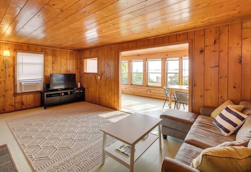 Waterfront Cottage W/ Sunroom + Patio & Grill