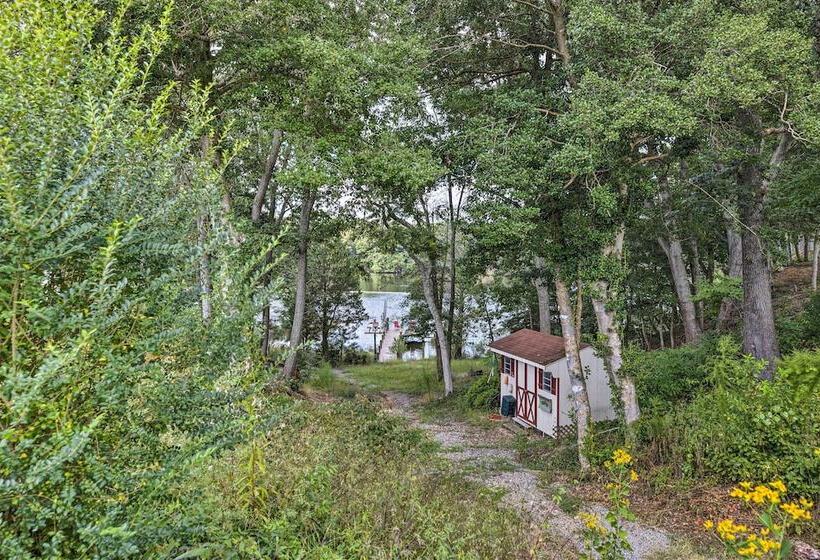 Waterfront Lancaster House W/ Grill & Dock Access!