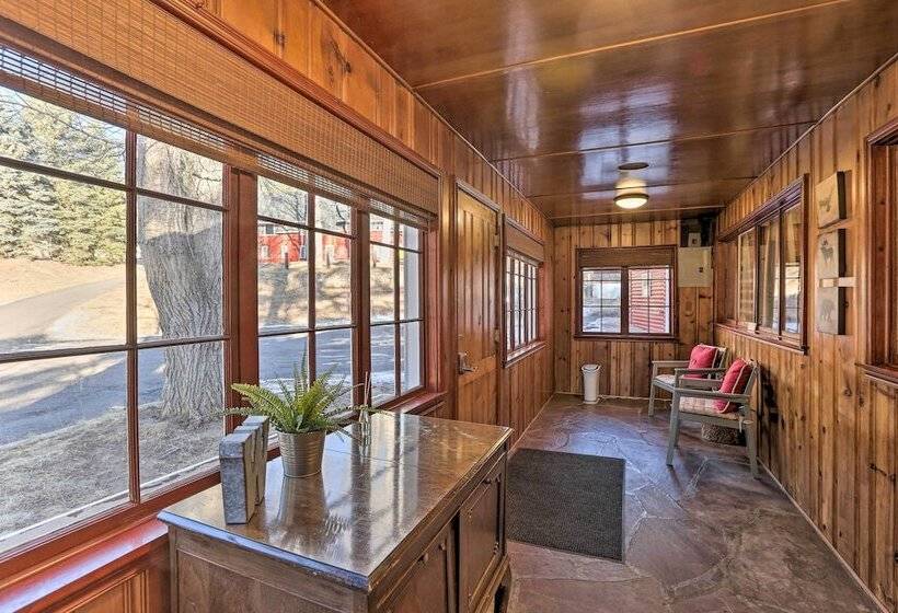 Wildmanor Ranch  Near Red Rocks W/ Hot Tub!