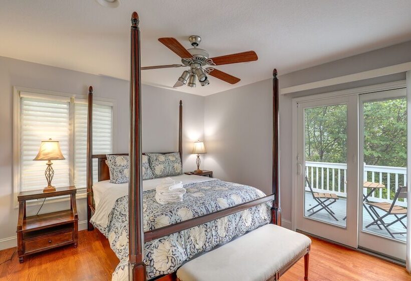 Secluded Retreat W/ Hot Tub & Game Room!