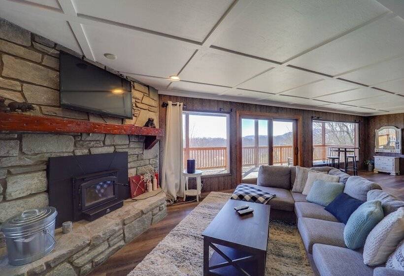 Beech Mountain Home W/ Game Room & Mountain Views!