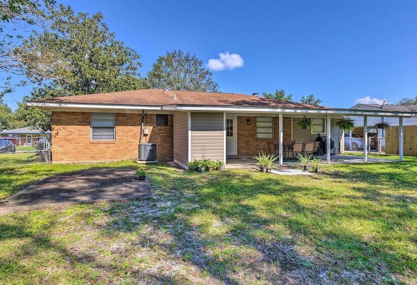 Charming Gulfport Escape: Half Mile To Beach!