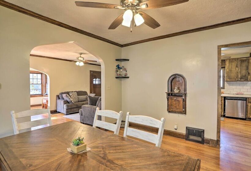 Cleveland Area Home W/ Deck < 10 Mi To Dtwn!