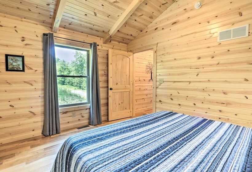 Clover Cabin  W/ Hot Tub+deck In Hocking Hills!