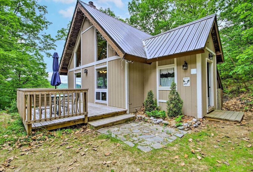 Conway Area Chalet W/ Mountain Views & Fire Pit!