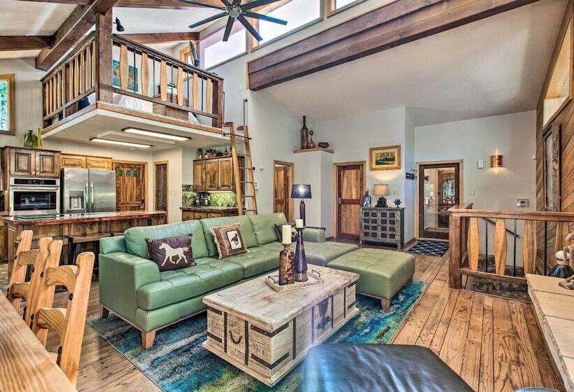 Cozy Angel Fire Escape W/ Golf Course Views!