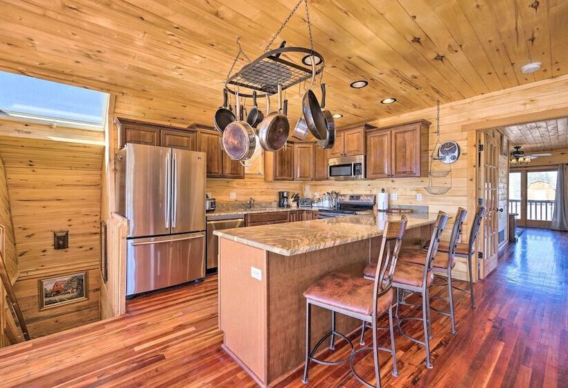 Cozy Cripple Creek Cabin W/ Mountain Views!