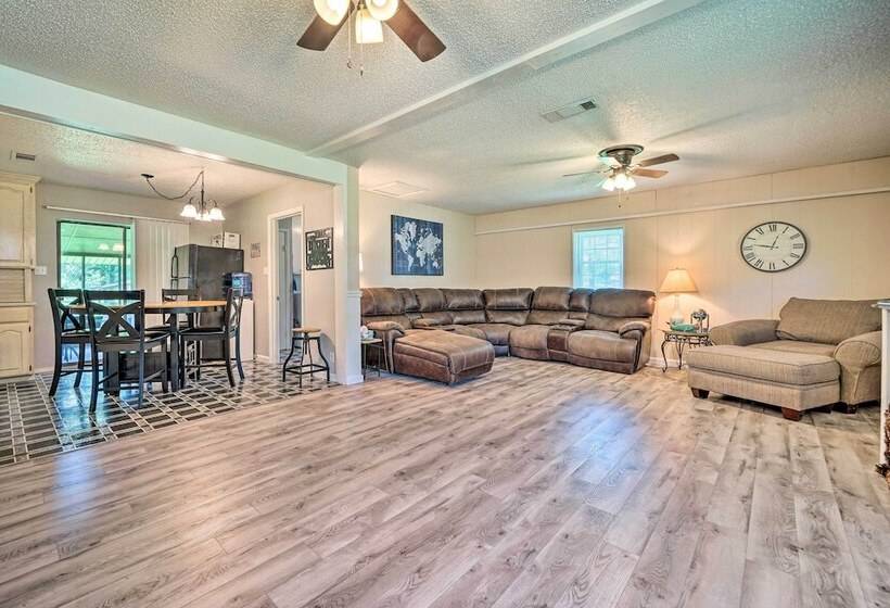 Cozy Murfreesboro Home Near Local Attractions!