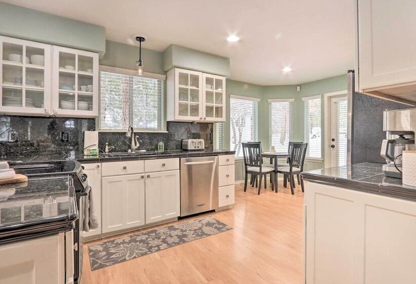 Crystal Bay Home W/ Fireplace Near Ski Resorts