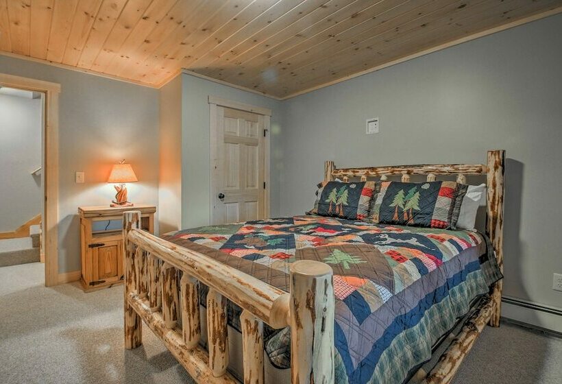 Dream Log Cabin In Bethel With Private Deck!