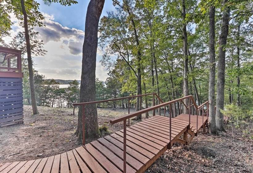 Foxtail  Cabin Retreat: Steps To Beaver Lake!