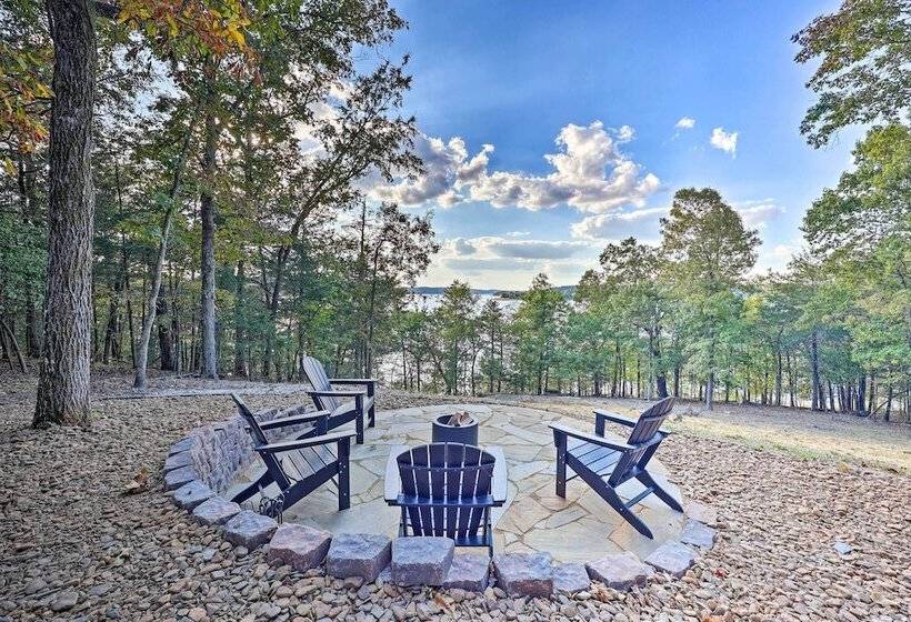 Foxtail  Cabin Retreat: Steps To Beaver Lake!