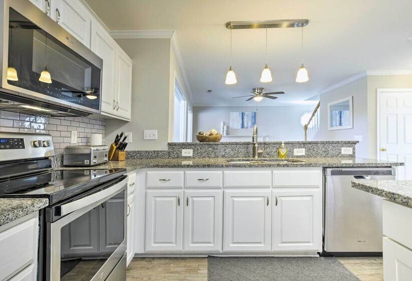 Gorgeous Graham Home With Private Outdoor Pool!