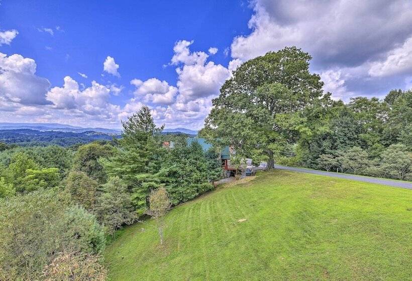 River Access & Game Room: Piney Creek Cabin!