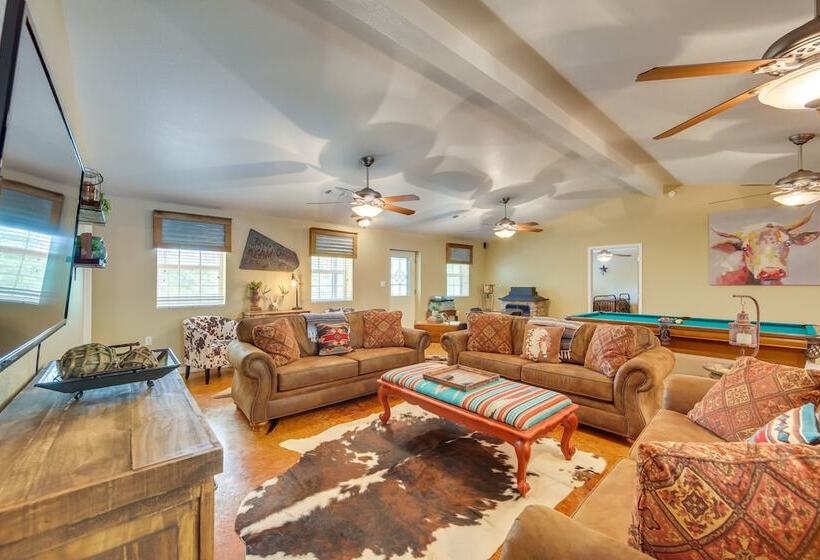 Guest House  92 Acre Buffalo Hideaway W/ Rec Barn
