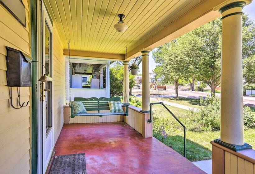 Walk To Dtwn: Historic Gem W/ Deck In Rapid City