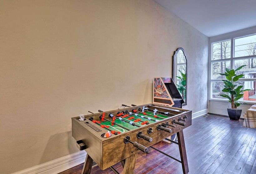 Near Downtown Dayton: Historic South Park Home