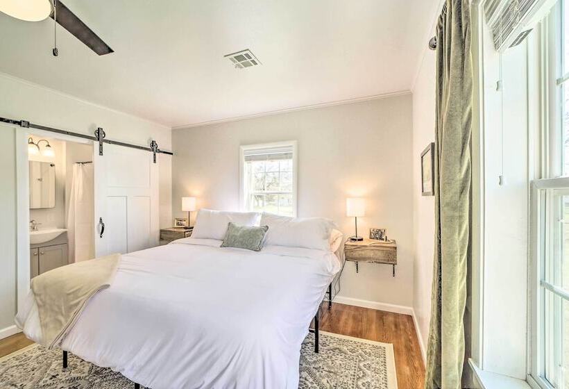 Lake Eufaula Retreat W/ Fire Pit, Near Main St!