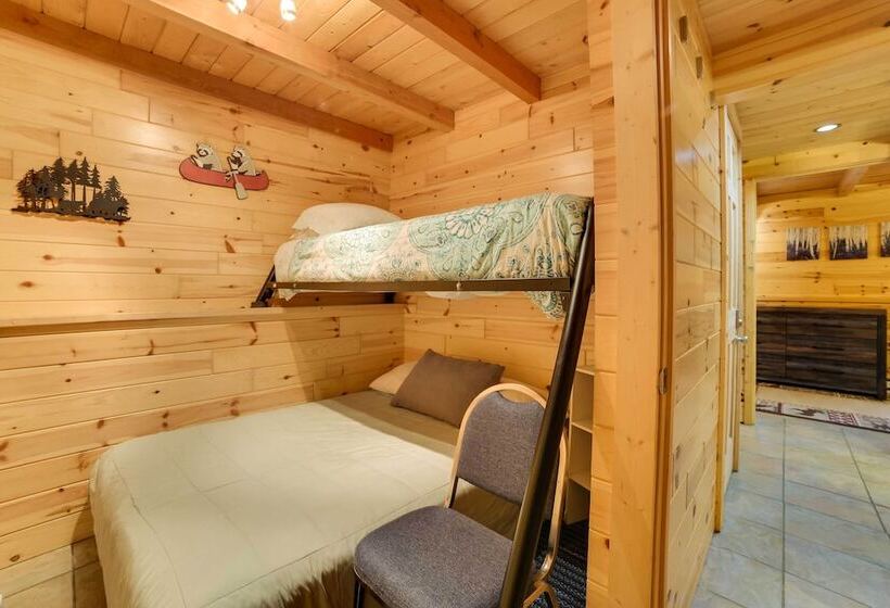 Michigan Cabin Hideaway W/ Lake & Trail Access!