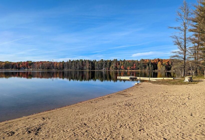 Michigan Cabin Hideaway W/ Lake & Trail Access!