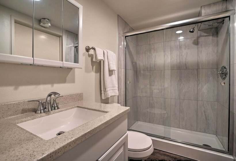 Lake House W/ Hot Tub   1 Mi To Surf  N Slide