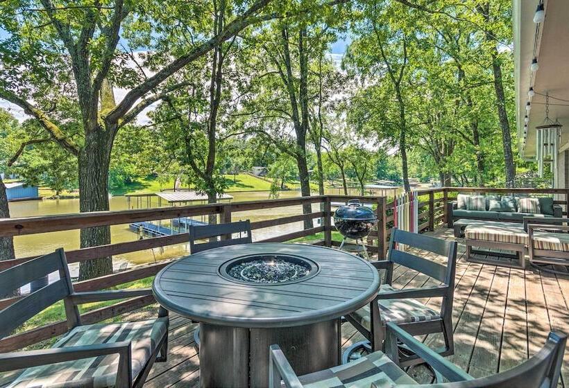 Updated Deck & Dock: Lakefront Home In Hot Springs
