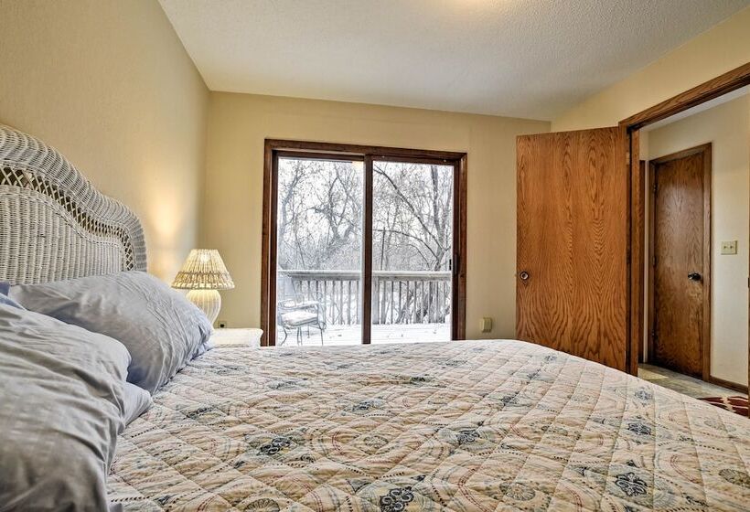Lakeview 10 Acre Kimball Cabin W/ Private Beach!