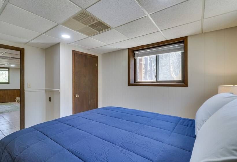 Mcgaheysville Vacation Rental: Yard & Fire Pit!