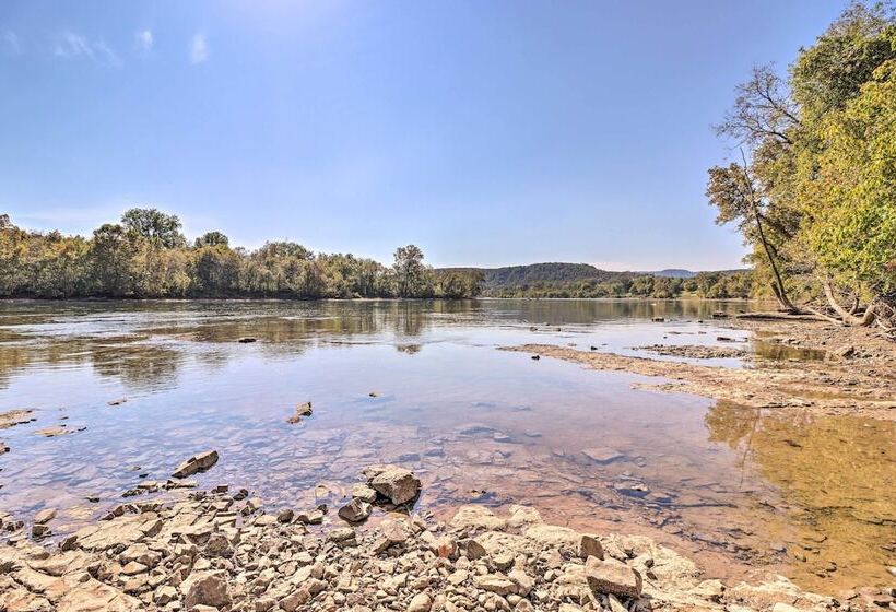Modern Norfork House W/ Patio On White River!