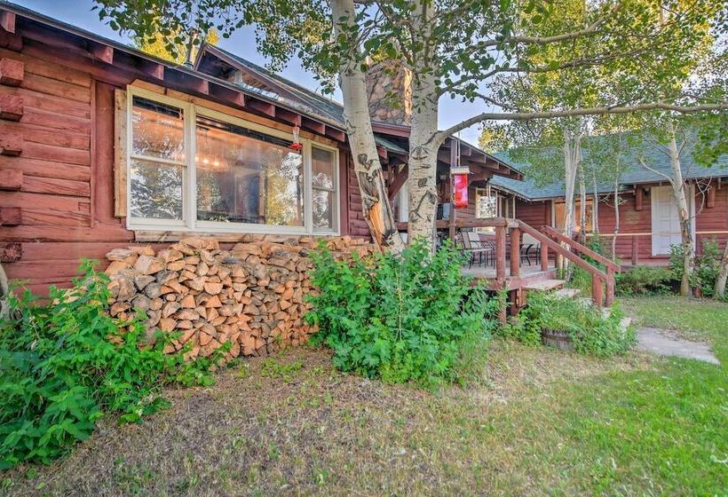 Moose Park Lodge  Charming Walden Retreat!