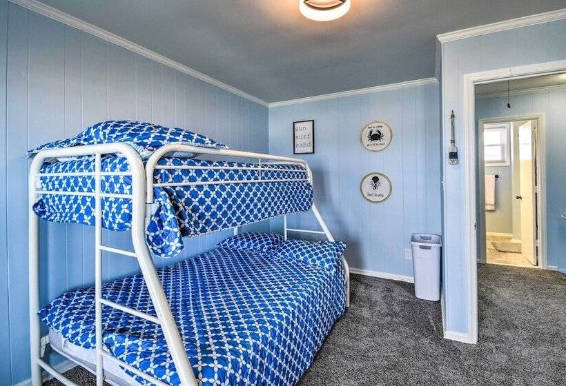 Oceanfront Retreat W/ Holden Beach Access!