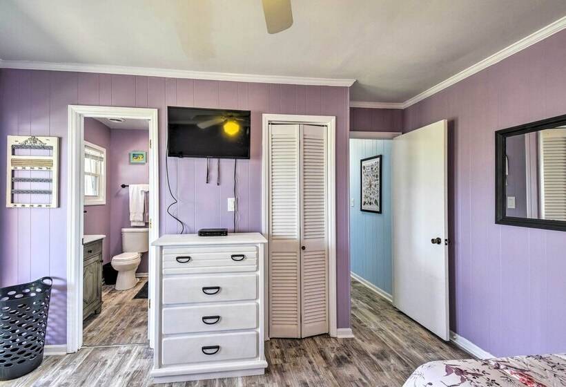 Oceanfront Retreat W/ Holden Beach Access!