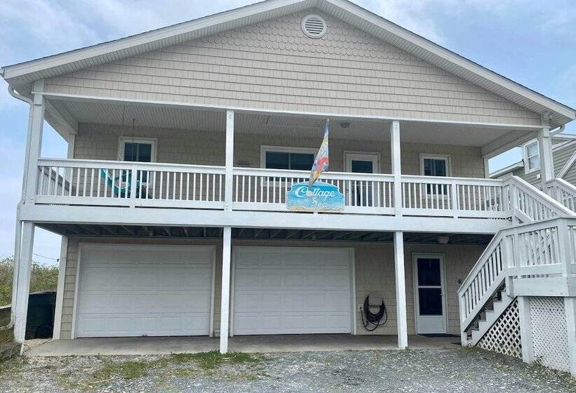 Peaceful  Cottage By The Sea  Oceanfront Home!