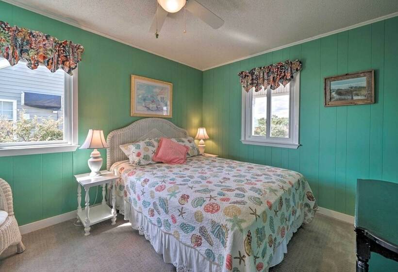 Peaceful  Cottage By The Sea  Oceanfront Home!