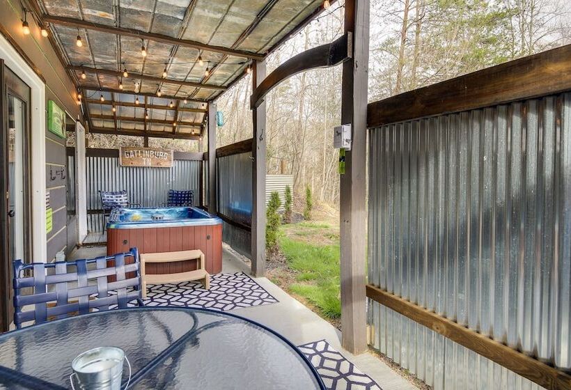 Pet Friendly Gatlinburg Cabin W/ Game Room!