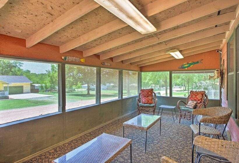 Pet Friendly Kingston Home W/ Boat Ramp Access!