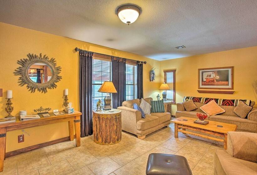 Pet Friendly Kingston Home W/ Boat Ramp Access!