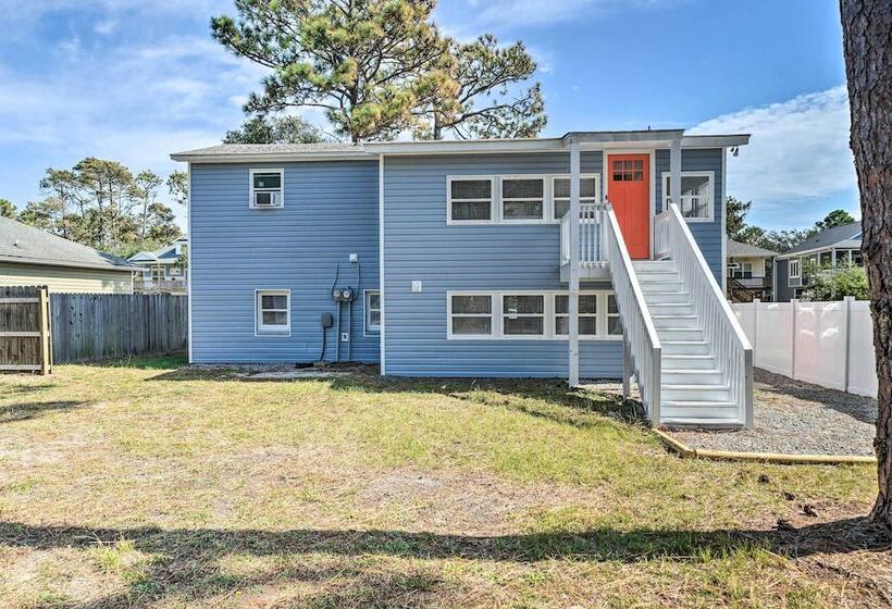 Picturesque Duplex Unit, 1/2 Mi To The Beach!