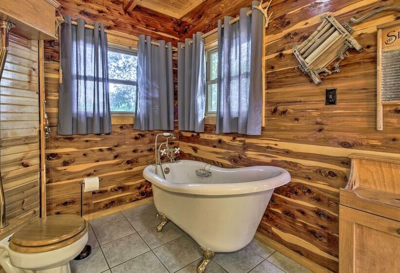 Macks Creek Cabin On 30 Acres W/ Dock & Watercraft