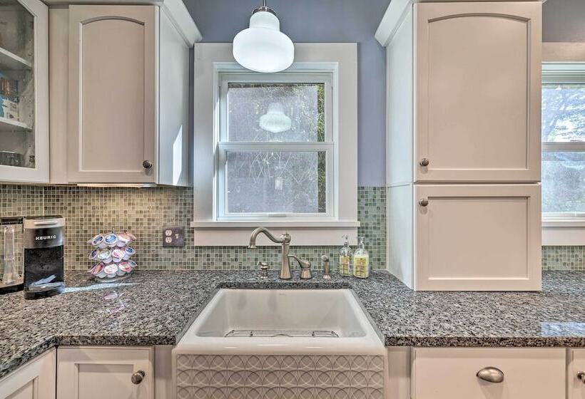 Restored Victorian Home   Walk To Downtown Hawley!