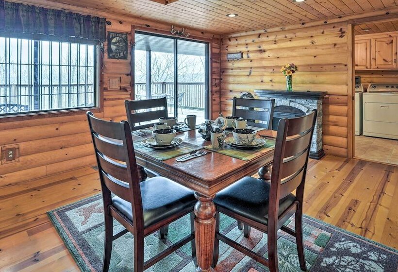 Rustic Cabin In Roaring River State Park!