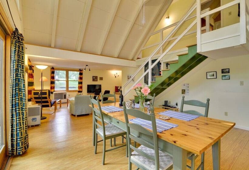 Secluded Stroudsburg Home   5 Mi To Ski Resort