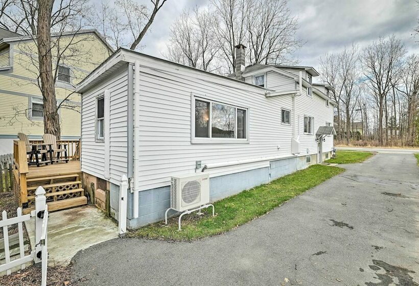 Sunlit Sanctuary  Walk To Skidmore College!