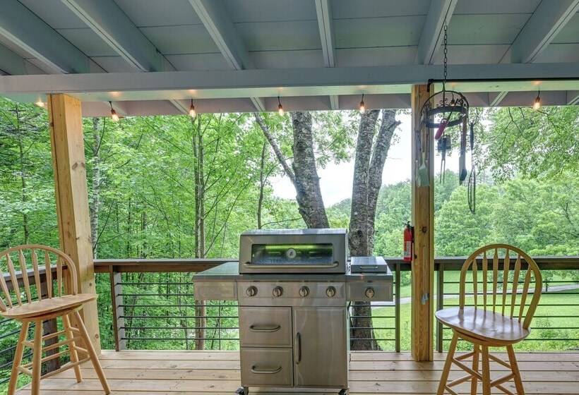 Sweet Birch  Bryson City Cottage W/ Views